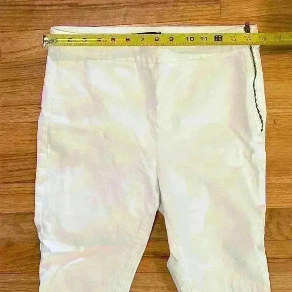 LIKE NEW Ann Taylor White Denim Side Zip Jeans - Picture 5 of 8